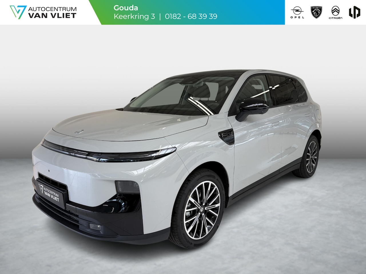 Leapmotor B10 - Design Hybrid EV 18.8 kWh | Voorraad | Carplay | Panoramadak - AutoWereld.nl