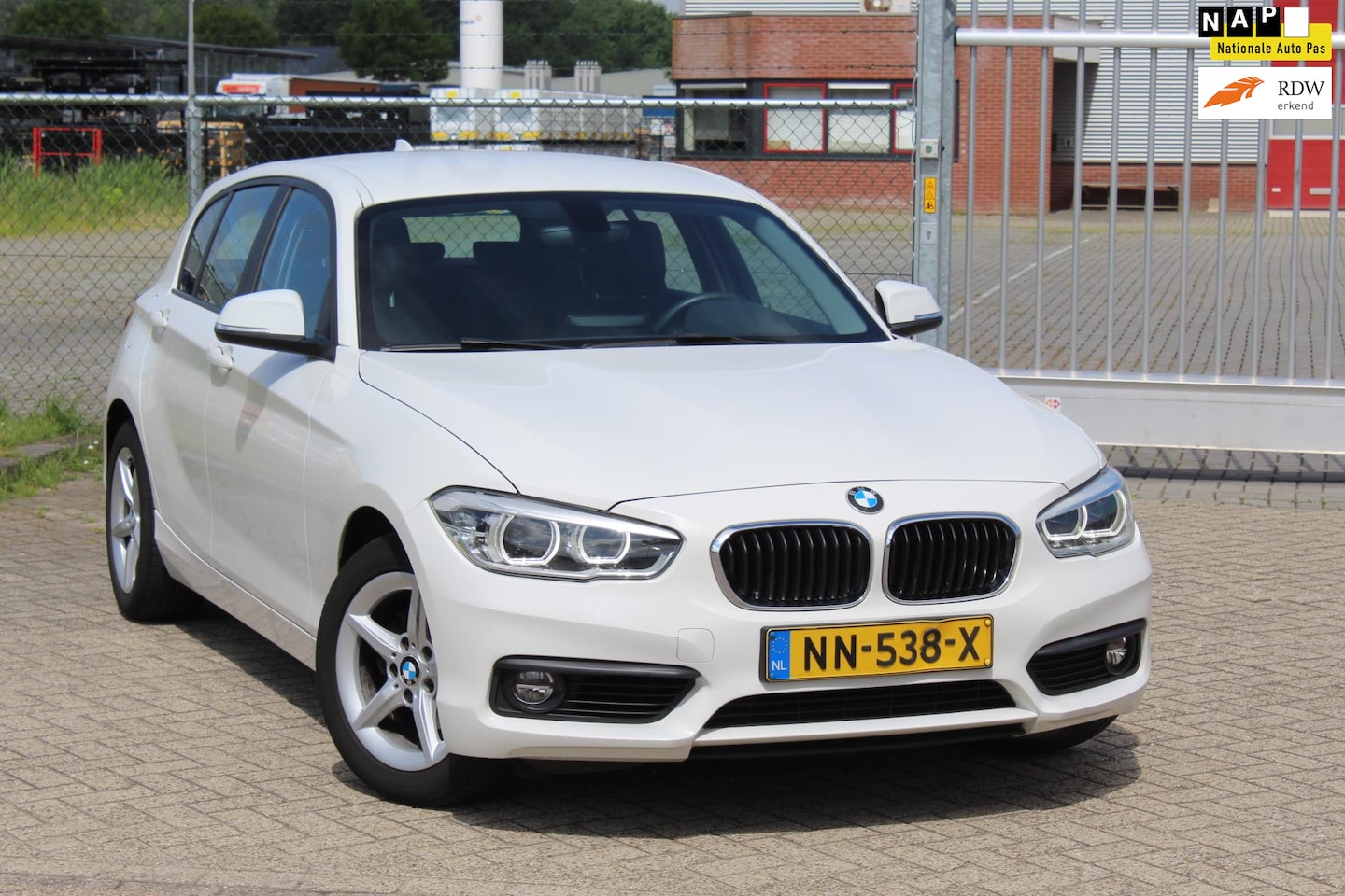 BMW 1-serie - 118i Centennial Executive AUTOMAAT NAP MULTIMEDIA - AutoWereld.nl