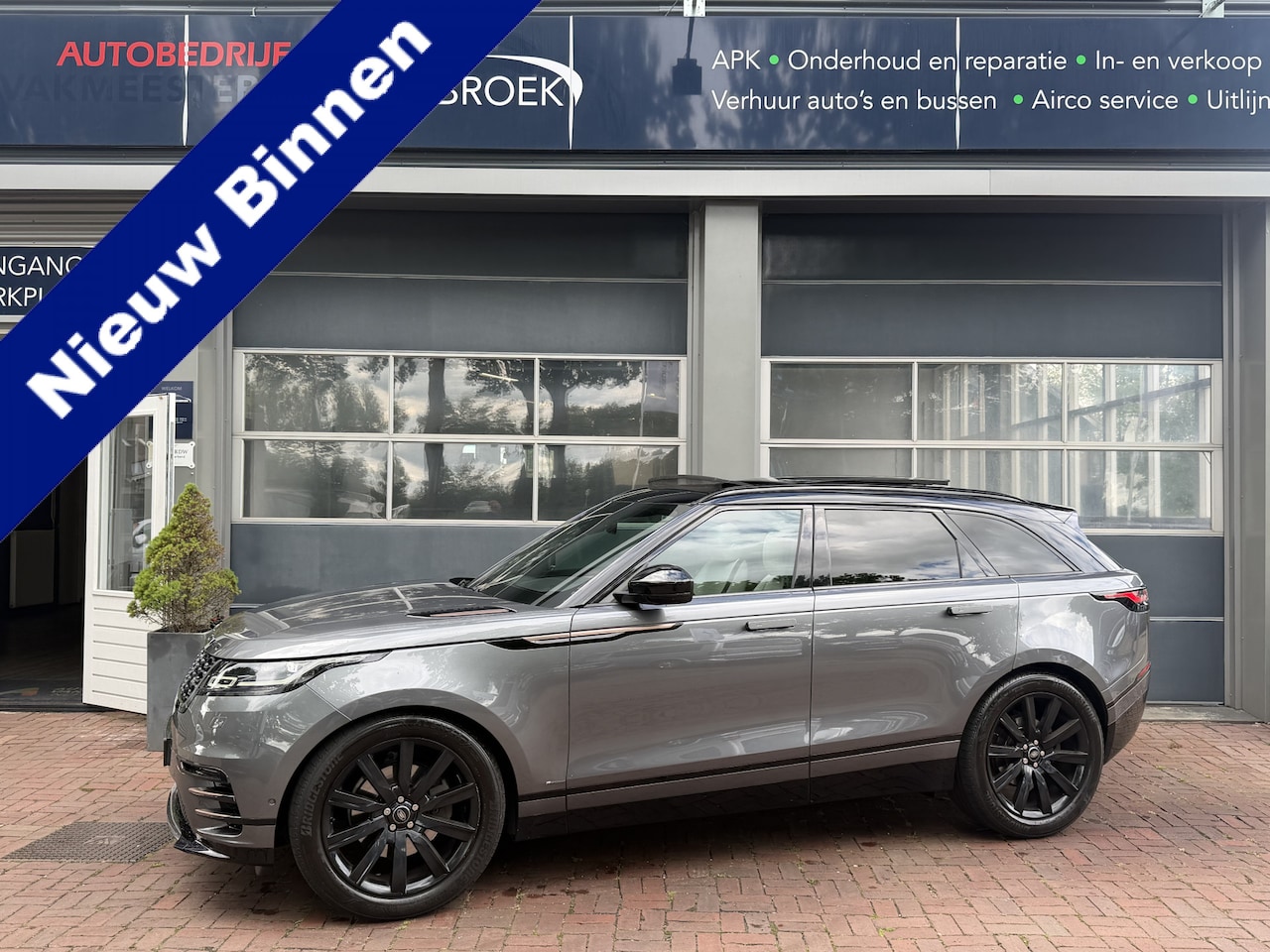 Land Rover Range Rover Velar - 3.0 V6 AWD HSE 301PK 4x4 Dealer onderhouden Nwe banden Vol optie Unieke auto Vakantie klaa - AutoWereld.nl