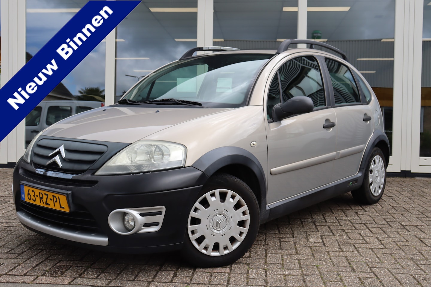 Citroën C3 - 1.4i X-TR 1.4i X-TR, Airco, Climate, Cruise, Pano, Prijs is Rijklaar - AutoWereld.nl