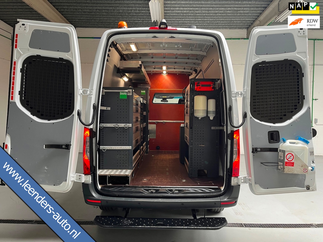 Mercedes-Benz Sprinter - Automaat Servicewagen 314 2.2 CDI 140PK L2H2 euro6 BOTT Inrichting, Victron V230, Standkac - AutoWereld.nl