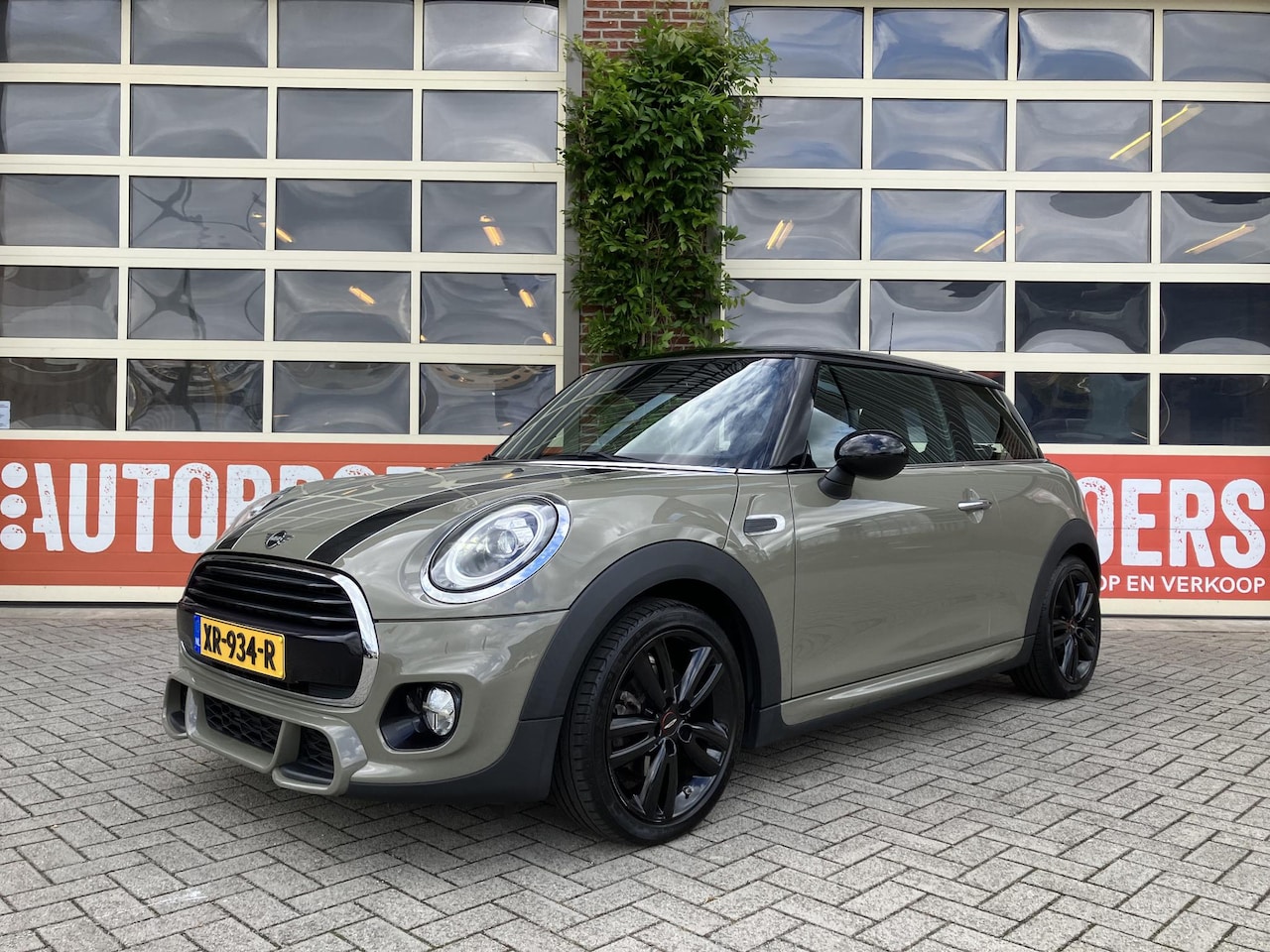 MINI 3-Deurs - 1.5 Cooper John Cooper Works | Origineel-NL | LED | Dealer onderhouden | - AutoWereld.nl