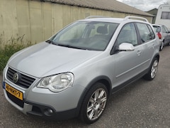 Volkswagen Polo - 1.6-16V Cross