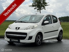 Peugeot 107 - 1.0-12V Urban Move