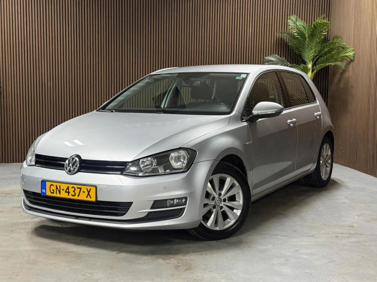 Volkswagen Golf - 1.0 TSI Comfortline 1.0 TSI Comfortline - AutoWereld.nl