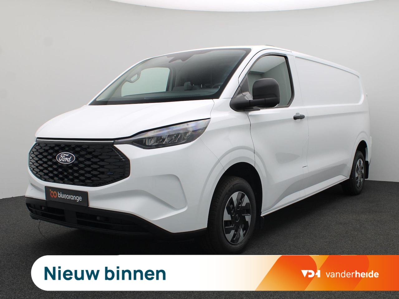 Ford E-Transit Cust. - 340 L2H1 Trend 71 kWh 136PK Aut. Achteruitrijcamera, Stoel-Stuurverwarming, Cruise Control - AutoWereld.nl