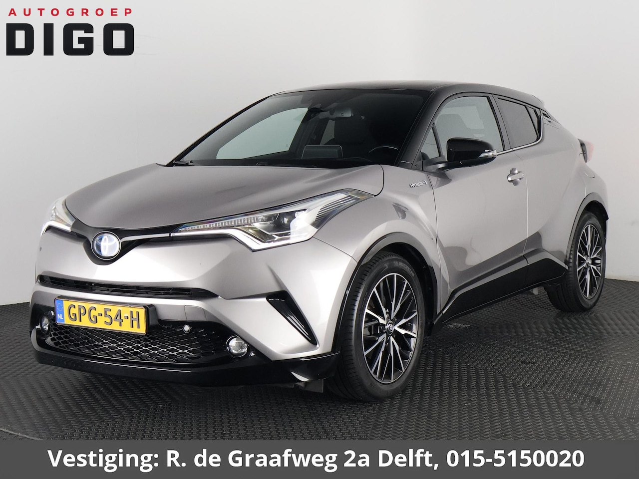Toyota C-HR - 1.8 Hybrid Executive Limited Bi-Tone | Navigatie | Stoelverwarming | Dodehoek Detectie | C - AutoWereld.nl