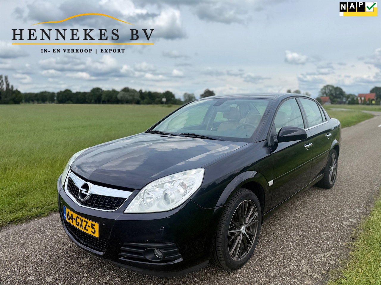 Opel Vectra - 1.8-16V Executive Leder Clima Navi - AutoWereld.nl