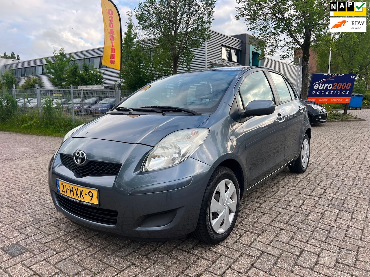 Toyota Yaris - 1.3 VVTi Aspiration - Airco - 5 Deurs - Nette staat - AutoWereld.nl