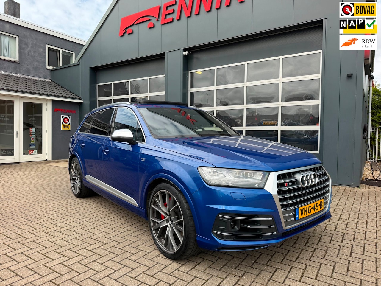Audi Q7 SQ7 - 4.0 TDI SQ7 quattro / Pano / Night Vison / AWS / Head Up / Alcantara / Grijs kenteken . - AutoWereld.nl