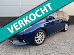 Toyota Auris - 1.8 Hybrid Executive Clima - camera -trekhaak - cruise control - LED - NAP - goed onderhou
