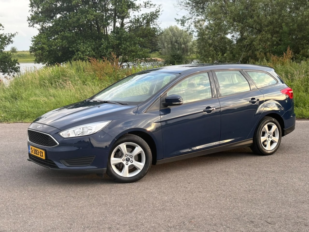 Ford Focus Wagon - 1.0 Trend AUTOMAAT CAMERA Carplay NW APK - AutoWereld.nl