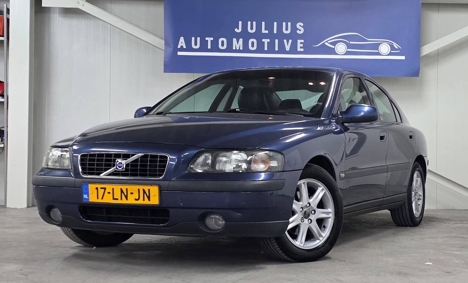 Volvo S60 - 2.4 Edition APK 04-2027 Trekhaak Garantie Mooi! - AutoWereld.nl