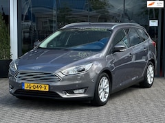 Ford Focus Wagon - 1.5 Titanium Edition / Nwe Distributie / Sfeerverlichting
