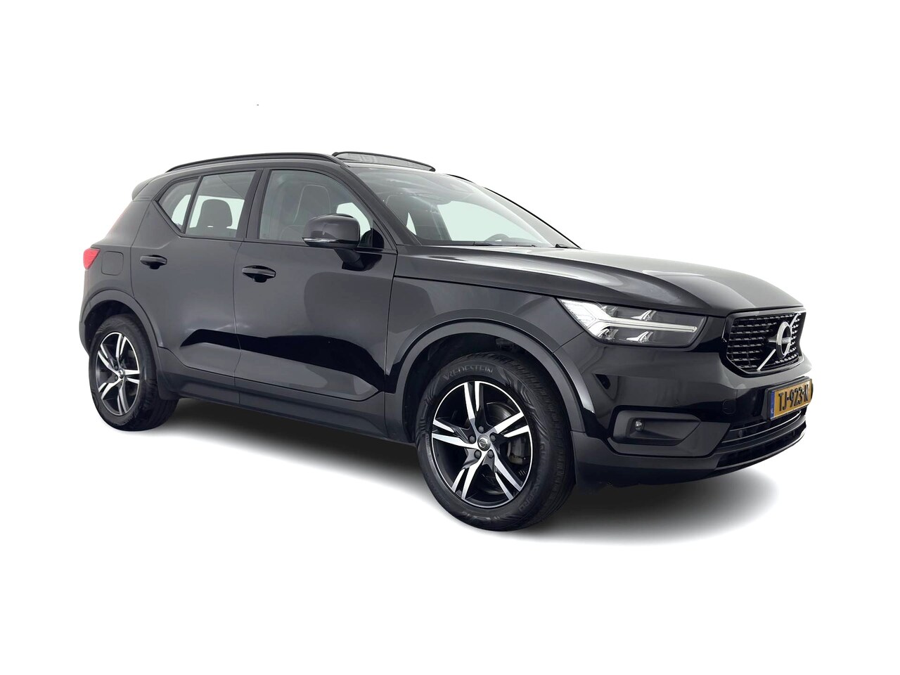 Volvo XC40 - 1.5 T3 R-Design *PANO | LEATHER-MICROFIBRE | FULL-LED | HARMAN/KARDON | HEATED-SPORTSEATS - AutoWereld.nl