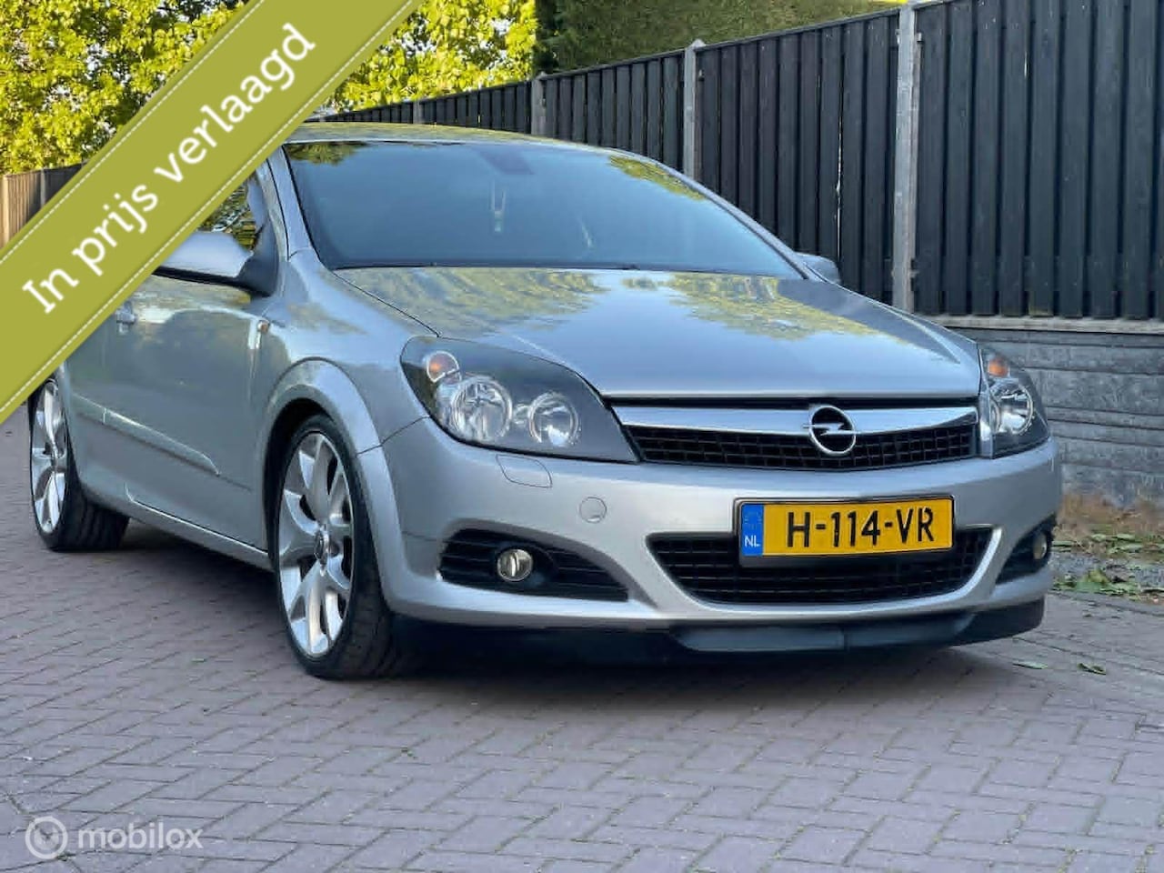 Opel Astra GTC - 1.6 Executive grote beurt gehad - AutoWereld.nl