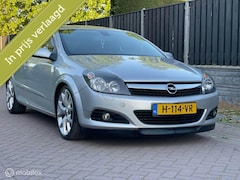 Opel Astra GTC - 1.6 Executive grote beurt gehad