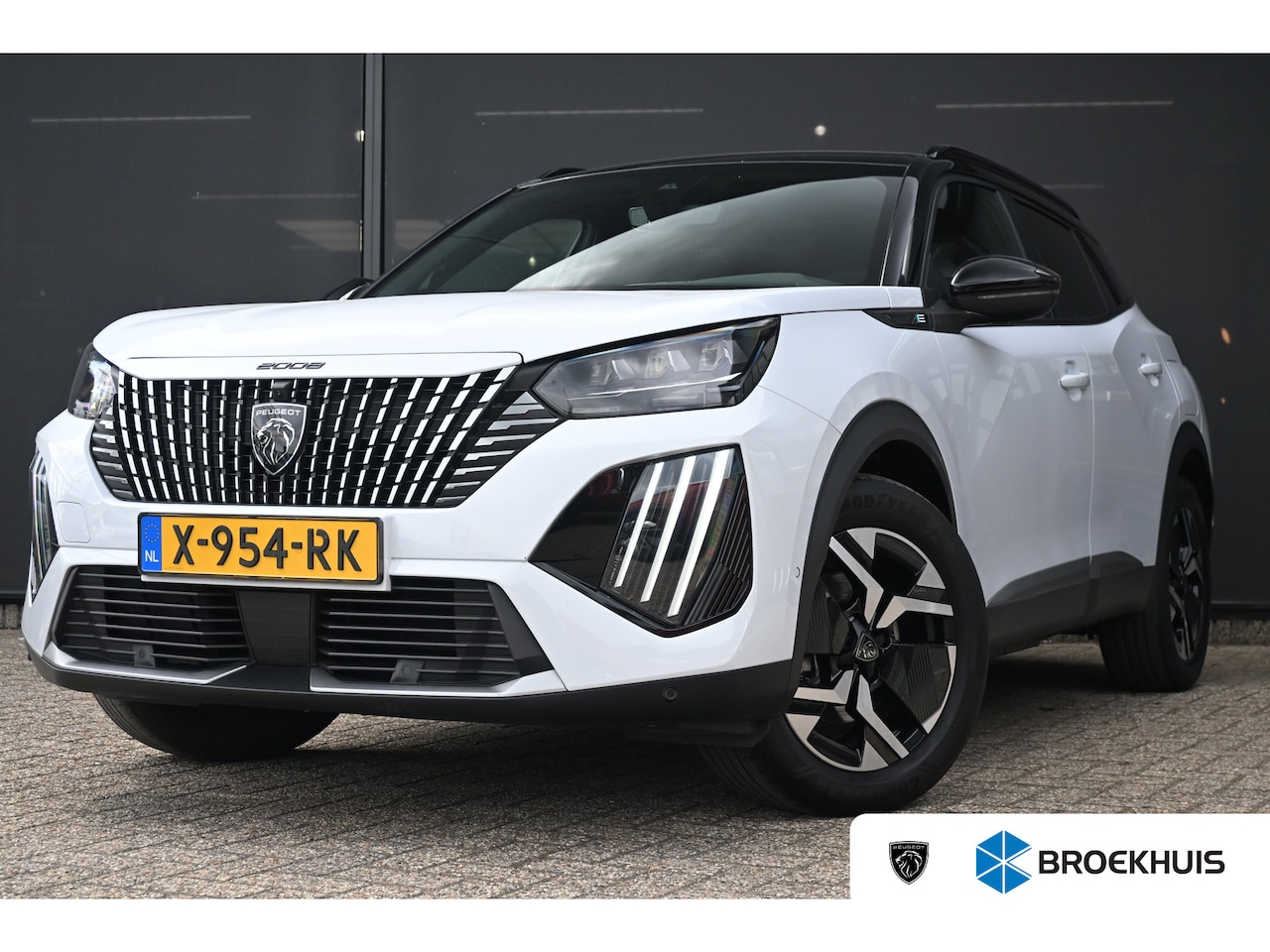 Peugeot e-2008 - EV GT 54 kWh 94,6%SOH! | 360 Camera | Achteruitrijcamera | Navigatie | Keyless-Entry | Dod - AutoWereld.nl