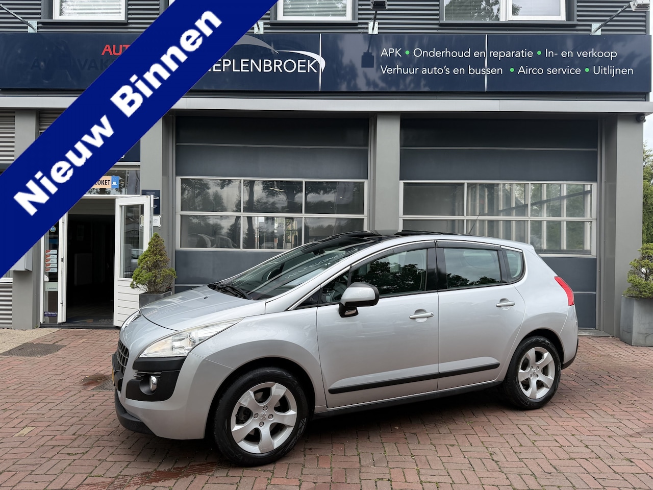 Peugeot 3008 - 1.6 Active Automaat,16Inch,Cruise,Pdc,Panodak Hoge Zit Dealer onderhouden - AutoWereld.nl
