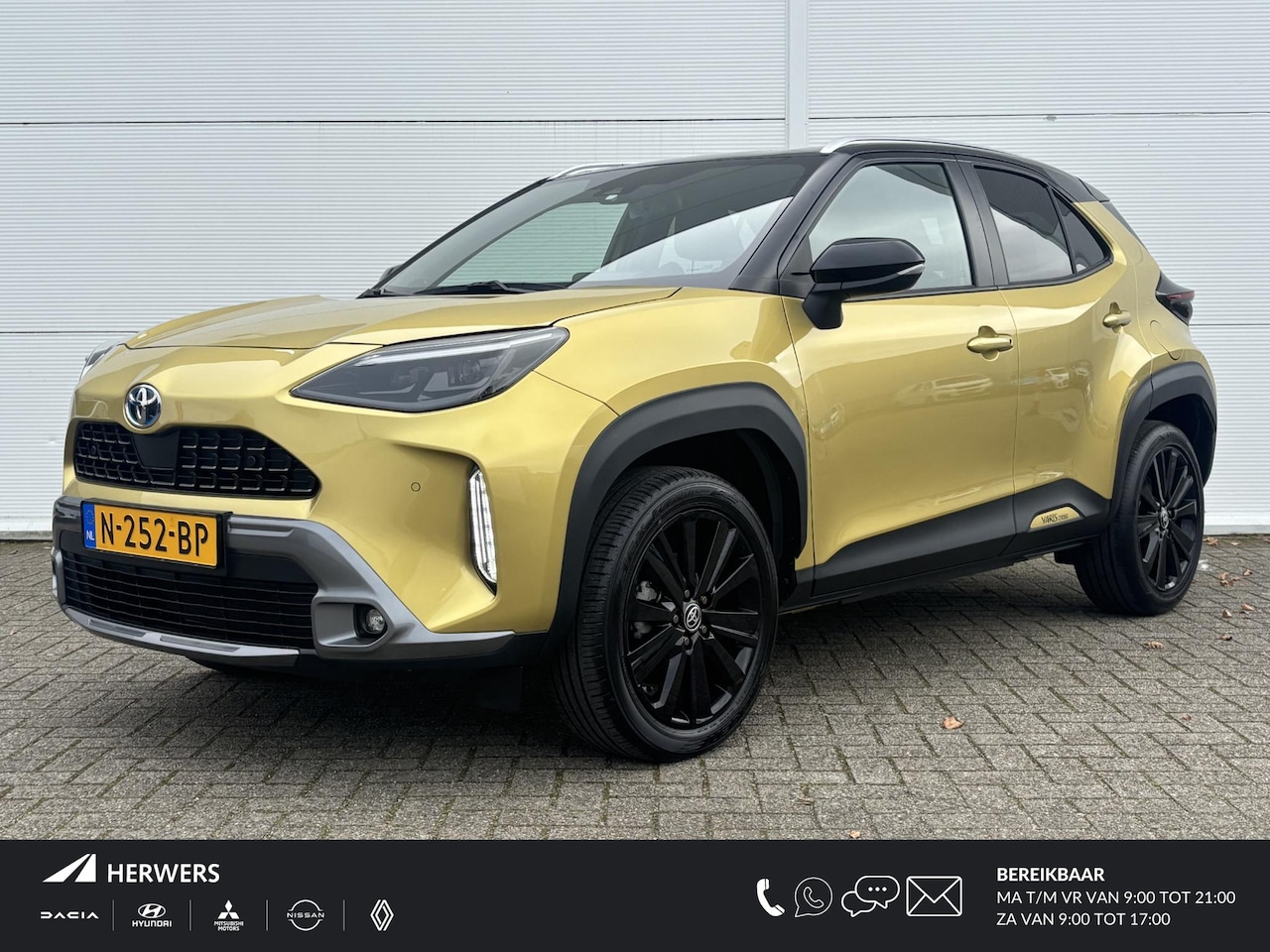 Toyota Yaris Cross - 1.5 Hybrid Launch Edition / Duurste uitvoering / Dealer onderhouden / Trekhaak / - AutoWereld.nl
