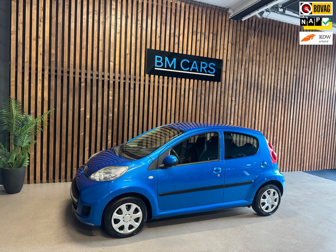 Peugeot 107 - 1.0-12V Millesim 200 Airco, New APK, Toerenteller - AutoWereld.nl