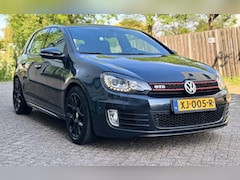 Volkswagen Golf - 2.0 GTD