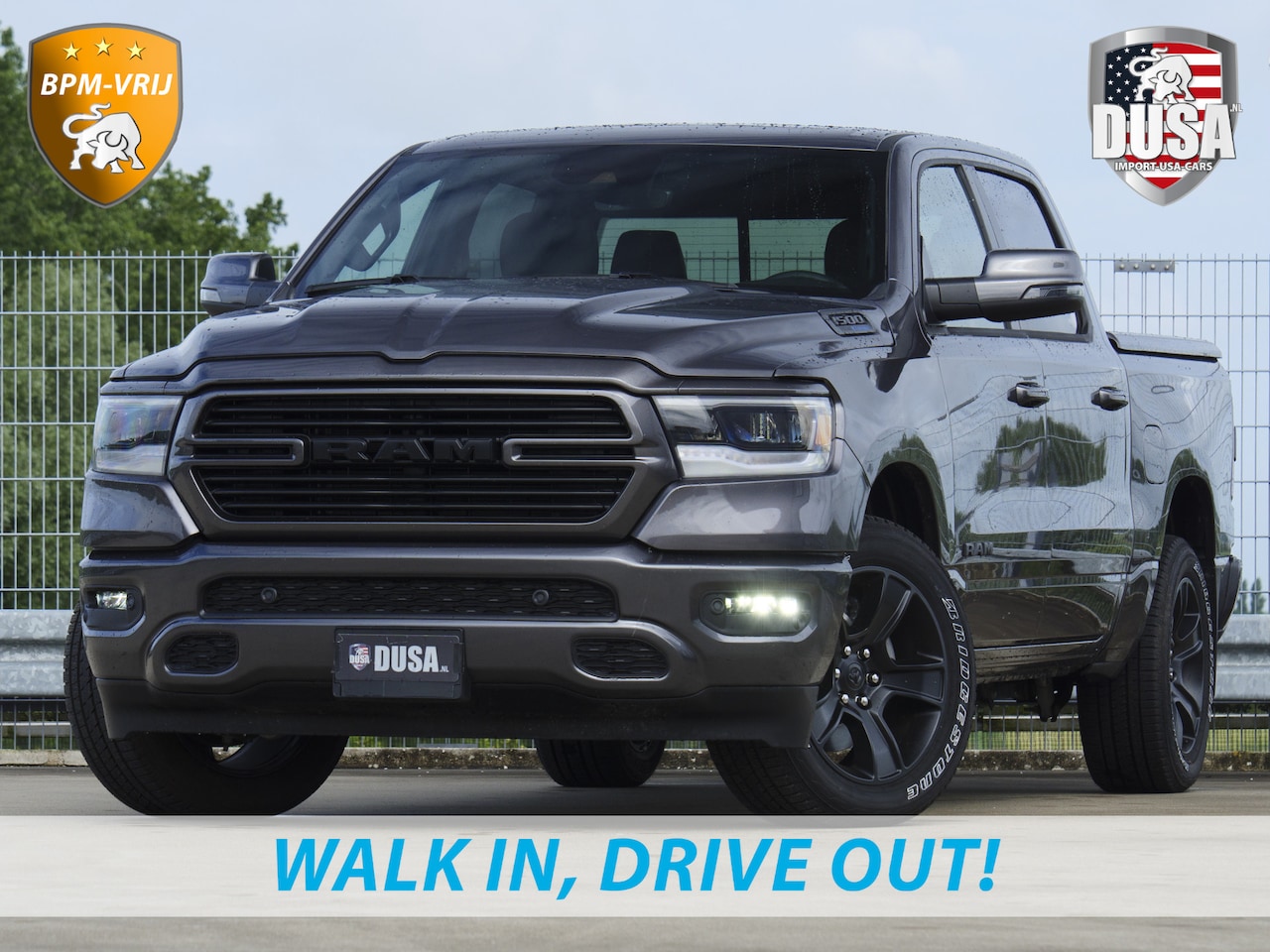 Dodge Ram 1500 - | Laramie Sport | 5.7 V8 | HEMI | 4x4 | Crew Cab Panoramadak | Leder | Uconnect touchscree - AutoWereld.nl