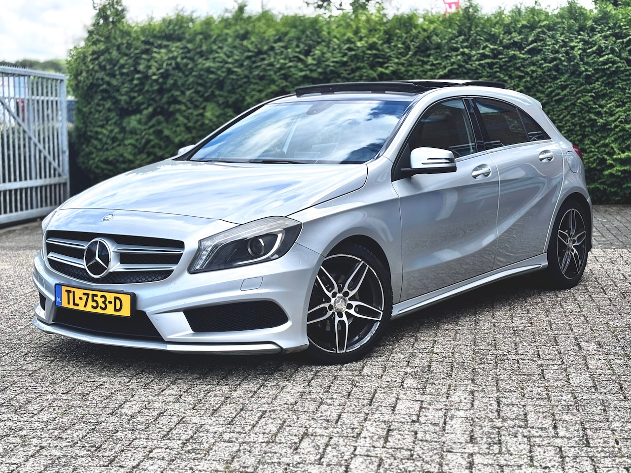 Mercedes-Benz A-klasse - 200 Prestige 200 Prestige, AMG, Apk, Pano, Navi, Stoelvw, Elek pkt - AutoWereld.nl