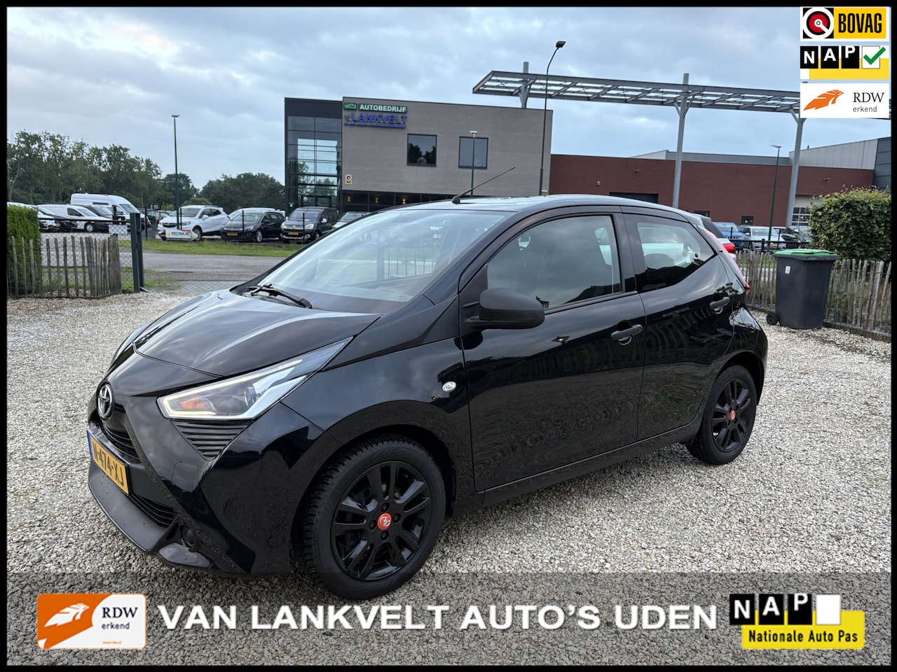 Toyota Aygo - 1.0 VVT-i x-fun LED, Bluetooth, NAP. - AutoWereld.nl