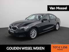 BMW 3-serie - Business Edition Plus 320e AUTOMAAT | LEDER | SPORTSTOELEN | NAVIGATIE | CAMERA | STOELVER