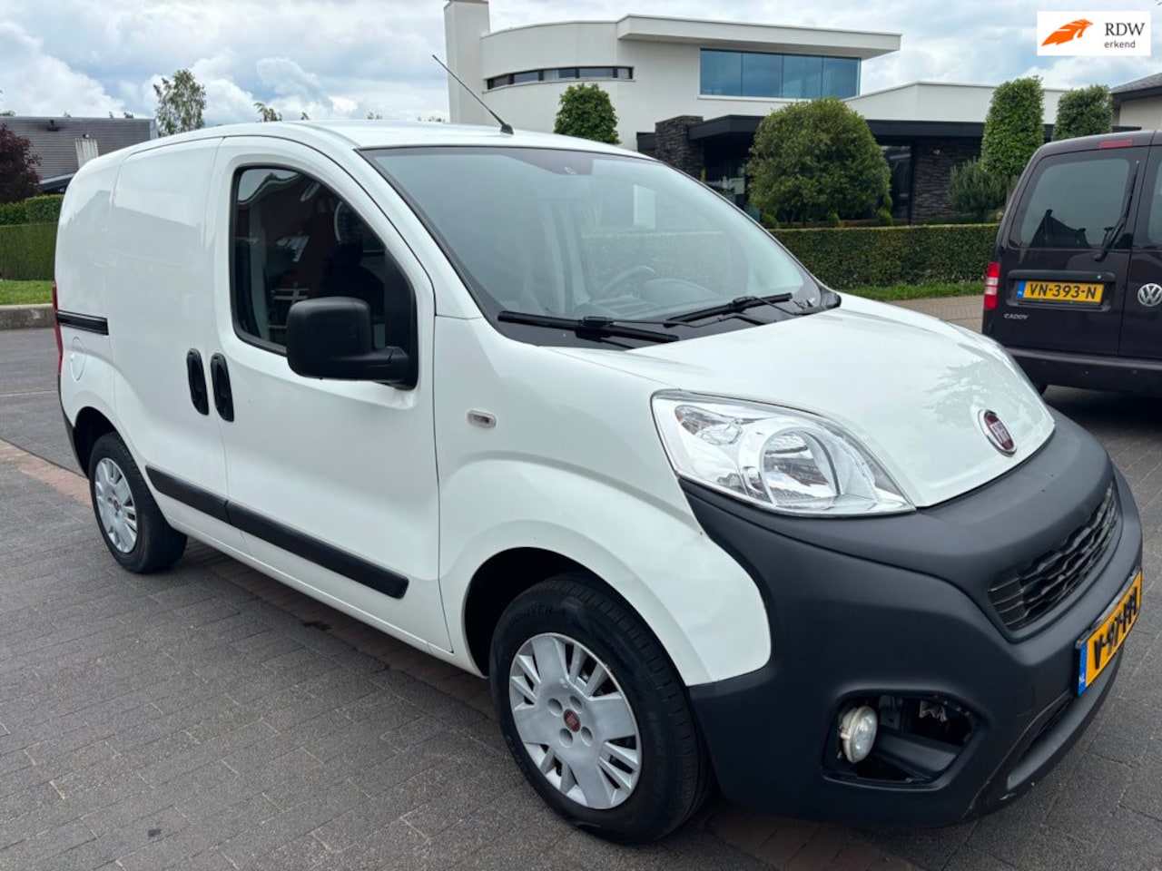 Fiat Fiorino - 1.4 SX benzine airco 63ooo km navigatie a.p.k - AutoWereld.nl
