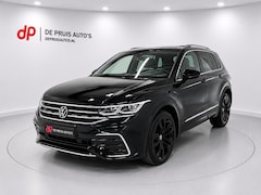 Volkswagen Tiguan - 1.4 TSI eHybrid R-Line Business+ Black 245PK IQ.Light Matrix Pano Head Up 20 Inch Memory L