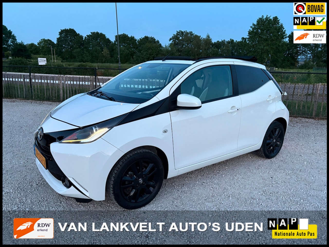 Toyota Aygo - 1.0 VVT-i Automaat X-wave Cabrio VOL! - AutoWereld.nl