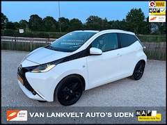 Toyota Aygo - 1.0 VVT-i Automaat X-wave Cabrio VOL