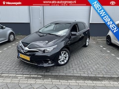 Toyota Auris - 1.8 Hybrid Lease HB | Panoramadak | Navigatie |