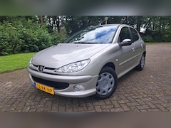 Peugeot 206 - 1.4 Air-line 5drs ELEK RAMEN NETTE CHIQUE AUTO