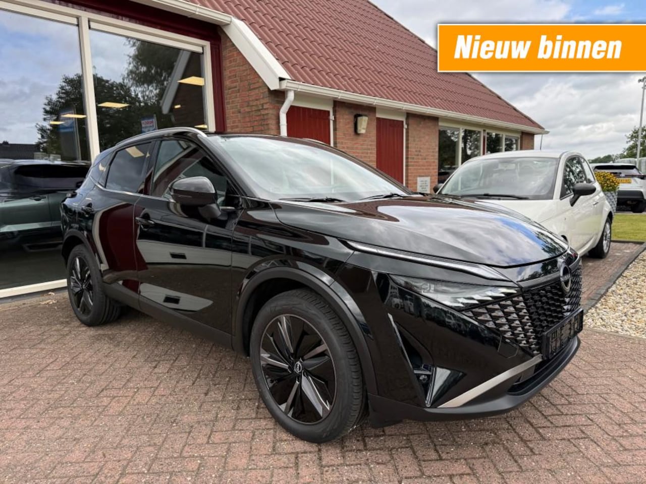 Nissan Qashqai - Tekna Plus HUD/ACC/360° Camera/Leder/1800 KG Trekgewicht - AutoWereld.nl