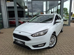 Ford Focus - 1.0 TITANIUM NAVI AIRCO PDC LMV WINTERPACK
