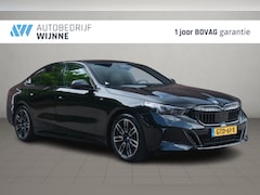BMW 5-serie - 520i 190pk Aut. M Sport | Panoramadak | Carbon | 360° Camera | Keyless | Head-Up Display |