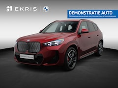 BMW iX1 - eDrive20 M Sportpakket Pro | Premium Pack | Comfort Pack | Stuurwielrand verwarmd | Panora