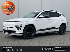 Hyundai Kona - Long Range Pure Edition 64.8 kWh / 1500 Voordeel / Black Pack / Stoel- & Stuurverwarming /