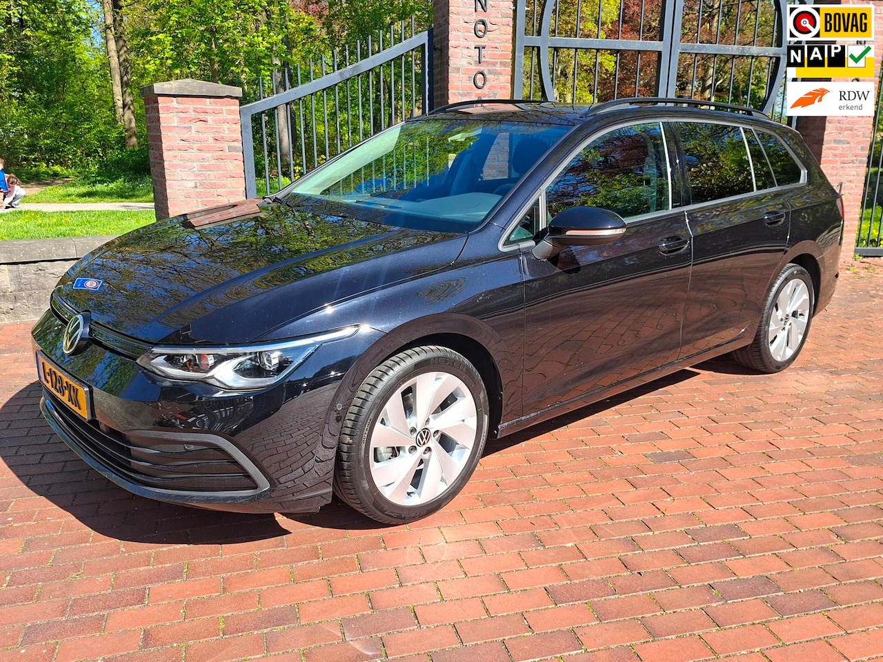 Volkswagen Golf Variant - 1.5 TSI Virtual Apple car. Stoelverw. Cruise Elec. stoel - AutoWereld.nl