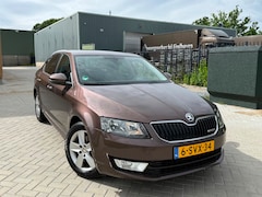 Skoda Octavia - 1.6 TDI 110PK 6G Greenline Business (bj Dec-2013) Clima|Cruise|Navi