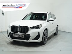 BMW X1 - sDrive20i M Sport Panodak Led koplampen Camera Shadowline Stuur- en stoelverwarming 19 Inc