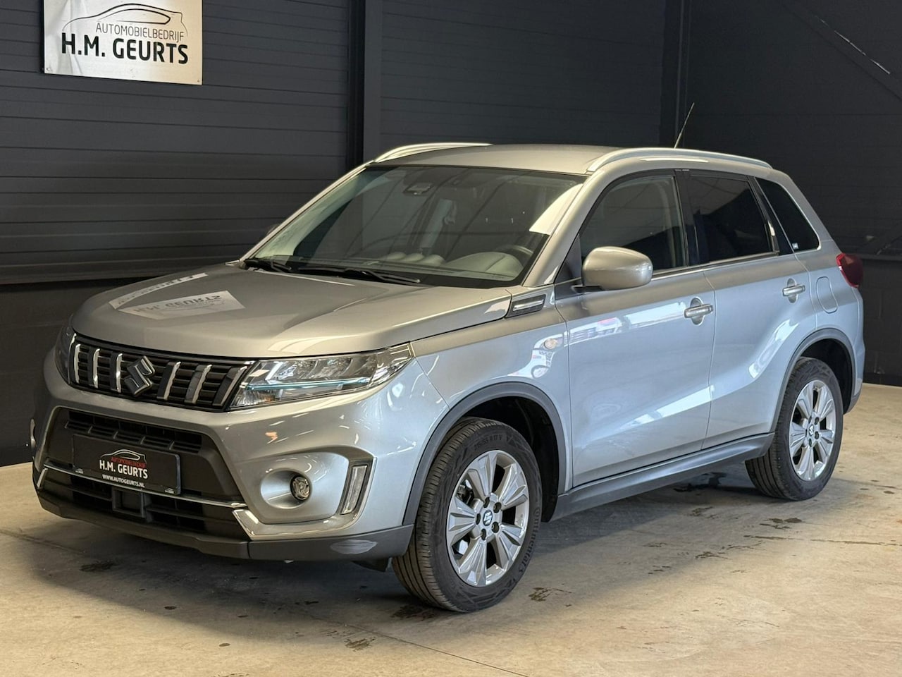 Suzuki Vitara - 1.5 Hybrid Automaat - AutoWereld.nl
