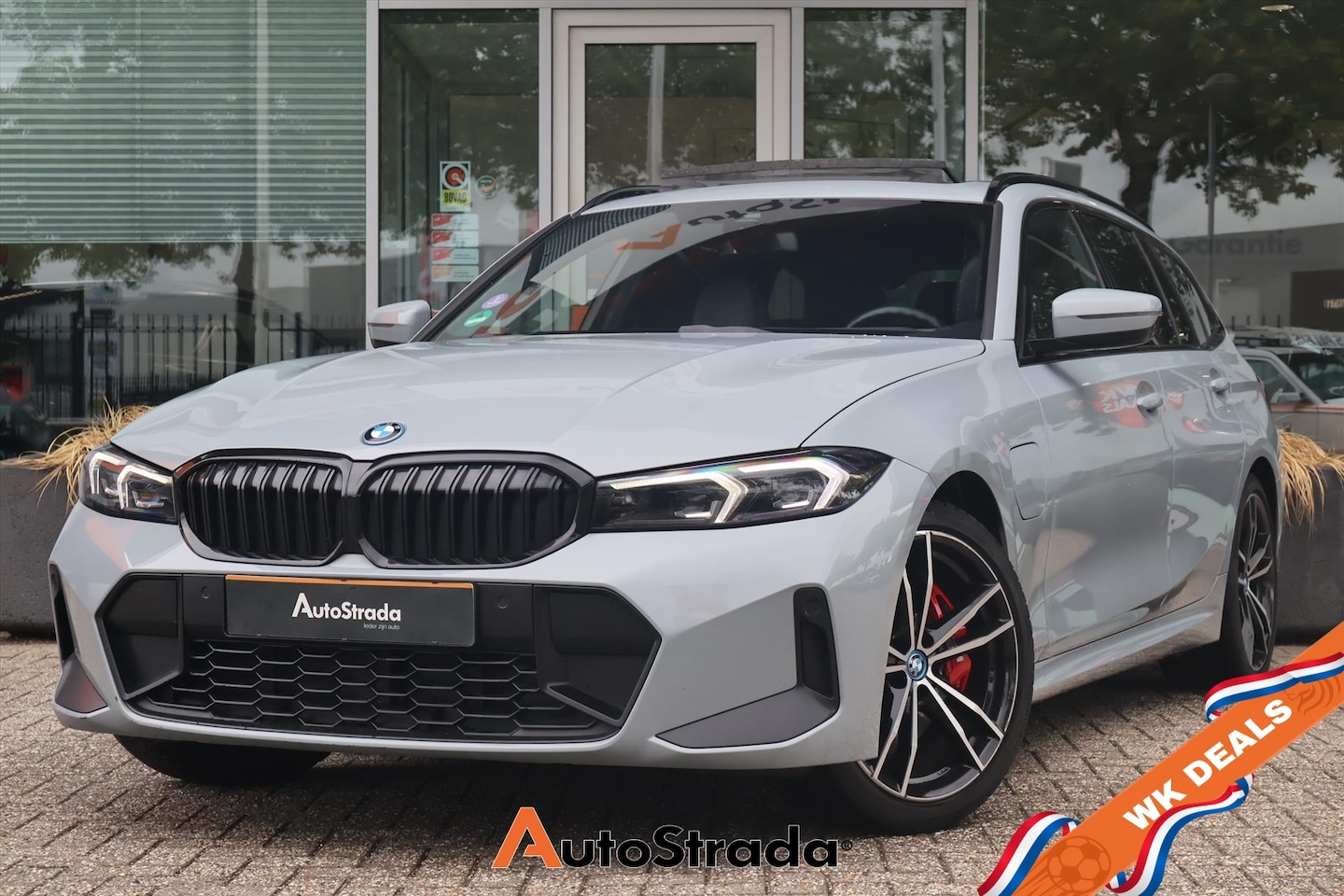 BMW 3-serie Touring - (g21) 330E M-Sport LCI I Pano I Harman/Kardon I Memory I Carplay I Widescreen - AutoWereld.nl