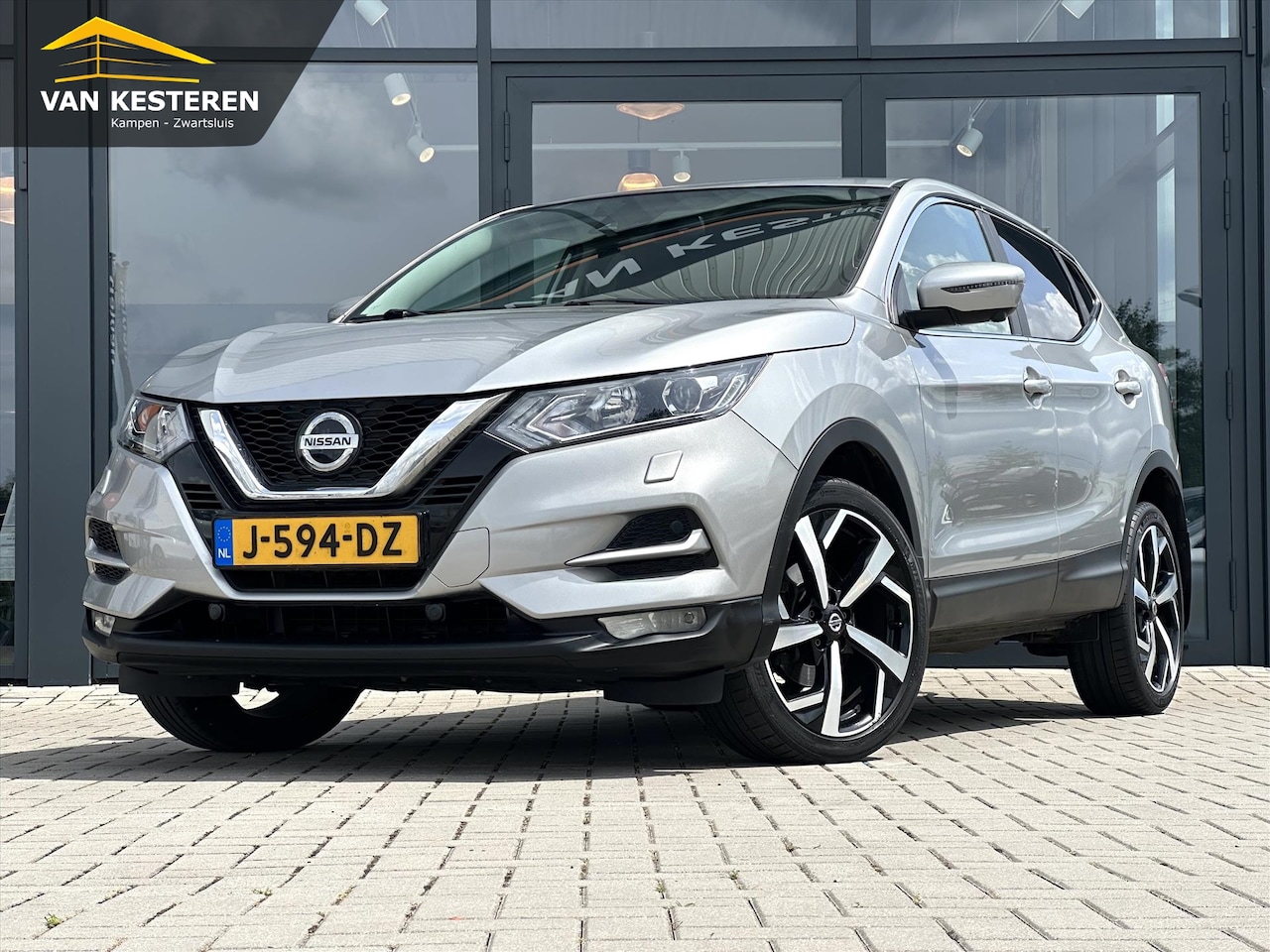 Nissan Qashqai - 1.3 DIG-T 160pk DCT Business Edition | Trekh. | Cam. | Stoelverw. | LED | Climate | DAB | - AutoWereld.nl