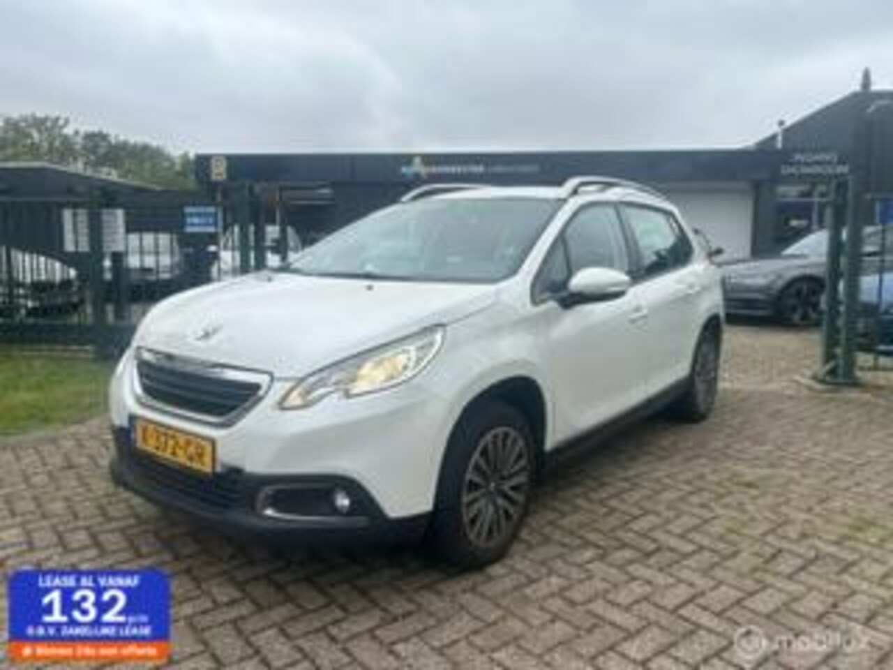 Peugeot 2008 - 1.2 PureTech Blue Lion 1.2 PureTech Blue Lion - AutoWereld.nl