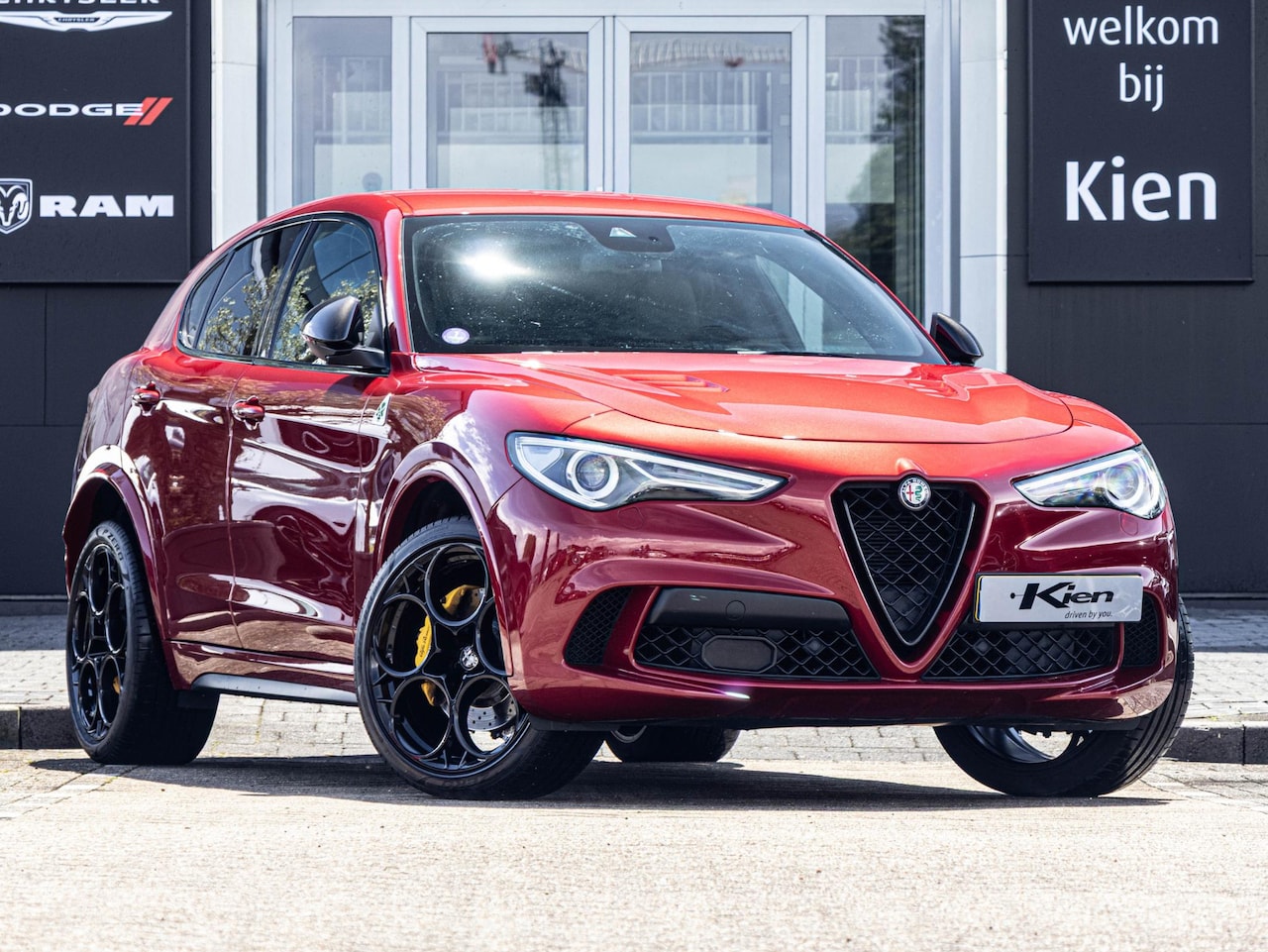 Alfa Romeo Stelvio - 2.9 V6 AWD Quadrifoglio 2.9 V6 AWD Quadrifoglio - AutoWereld.nl