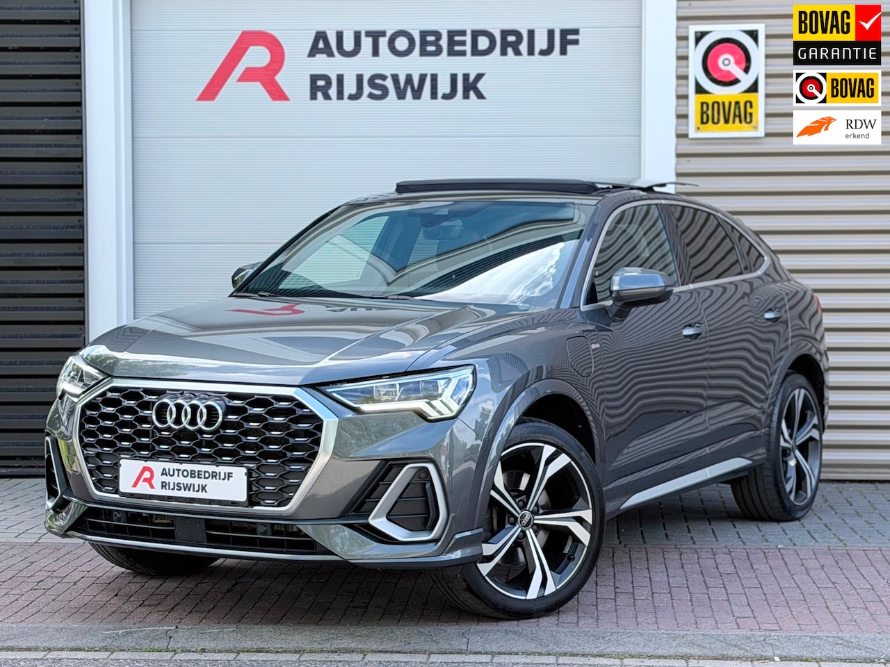 Audi Q3 Sportback - 45 TFSI e S Edition Pano/Keyless/Camera - AutoWereld.nl